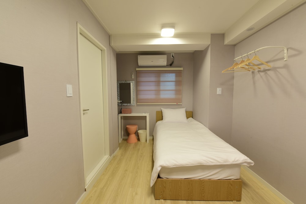 Triple Room - Photo 3