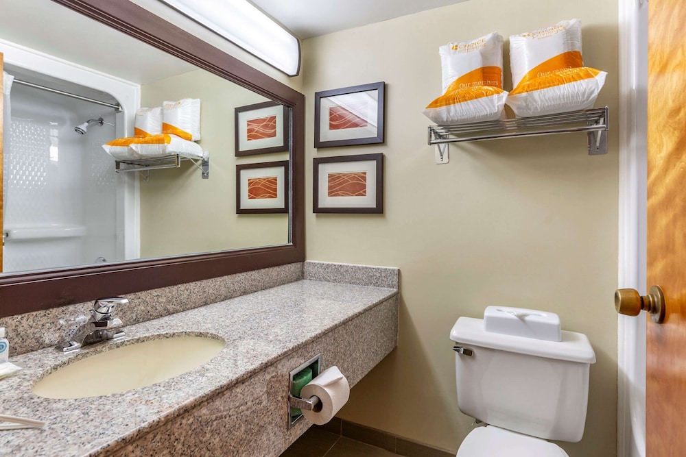 Deluxe Suite, 2 Double Beds, Non Smoking - Photo 4