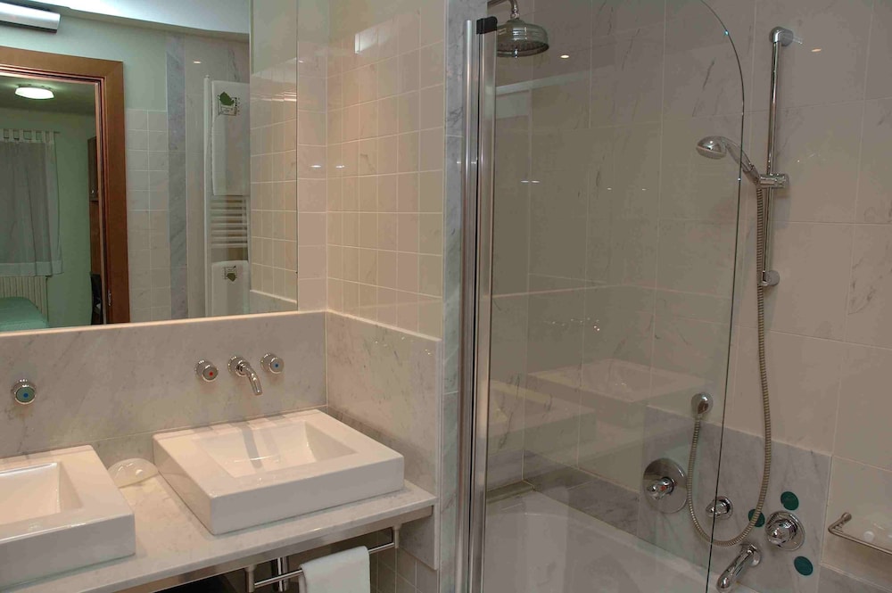Grand Comfort Room photo 3