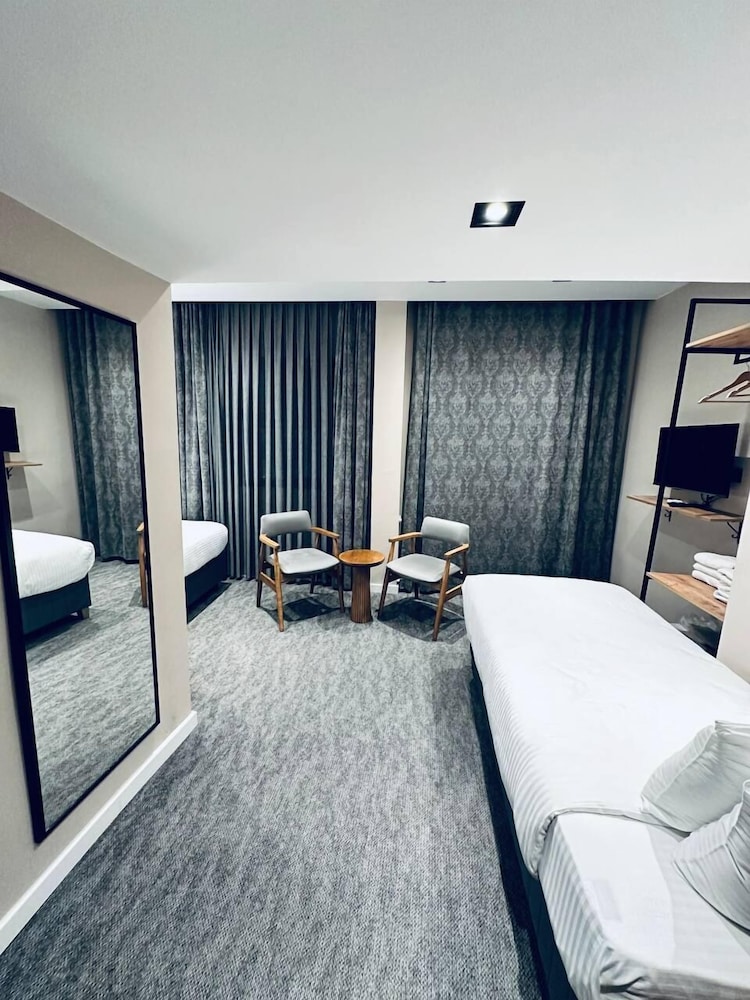 Executive Room photo 2