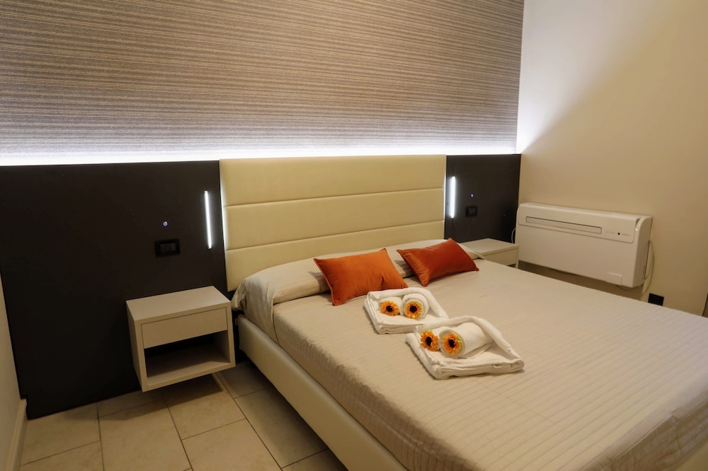 Standard Apartment, 2 Bedrooms, Kitchen, Garden View photo 1