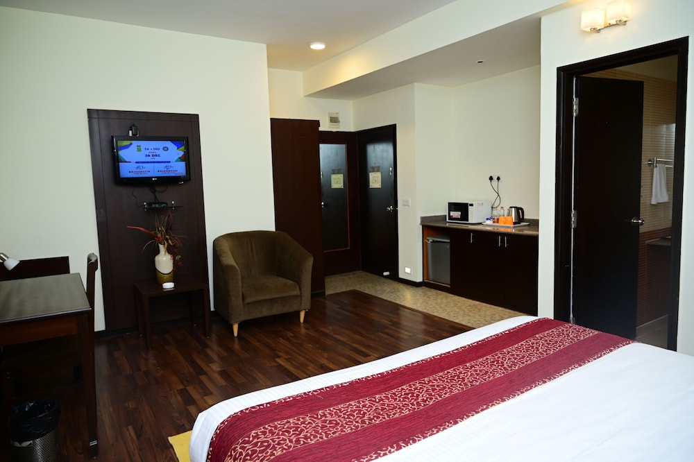 Club Double or Twin Room photo 3