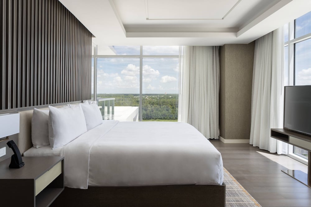Luxury Suite, 1 Bedroom, Balcony