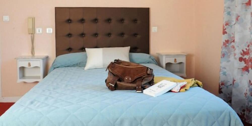 Double Room - Photo 6