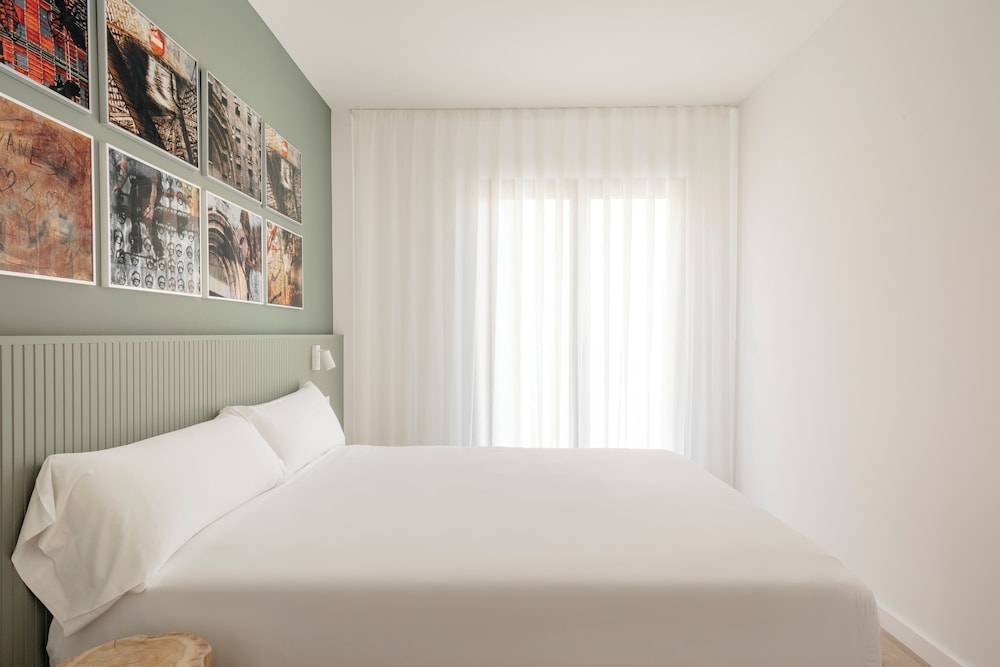 Apartamento de lujo, 2 habitaciones, balcón