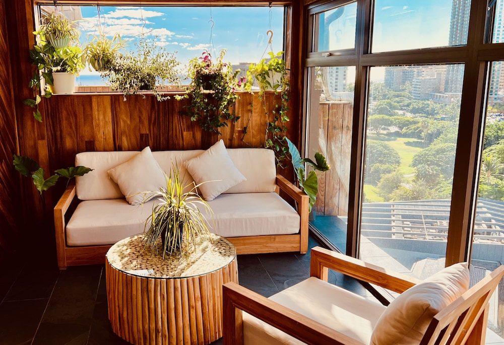Platinum Terrace Penthouse (Club Access) - Photo 9