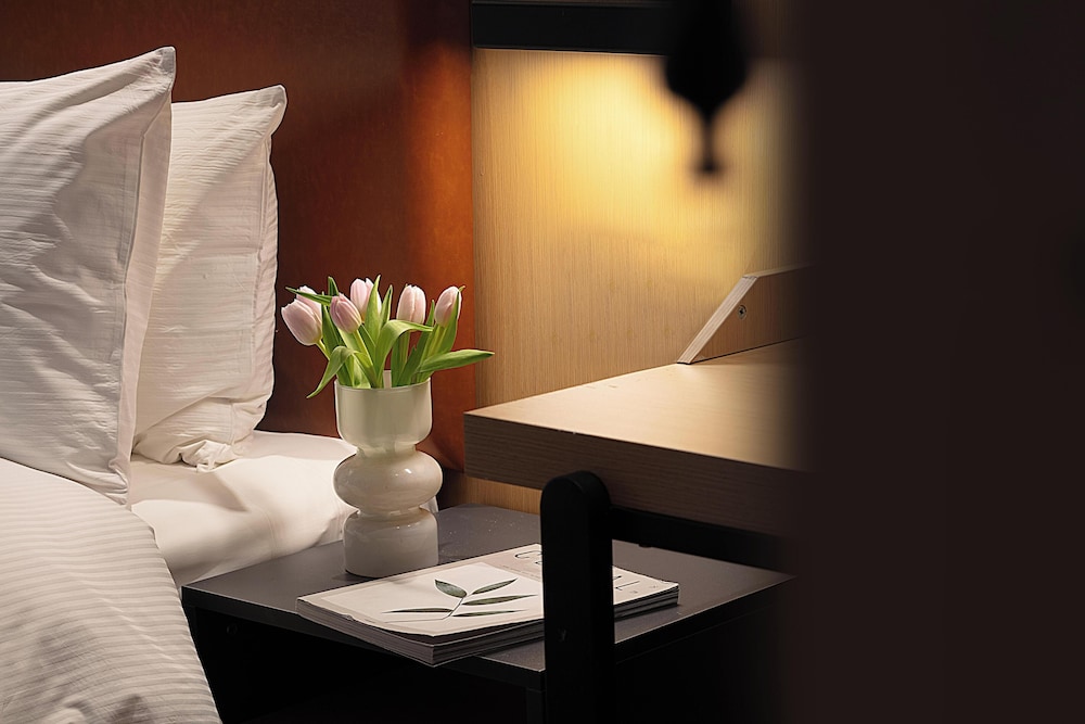 Classic Double Room, City View photo 3