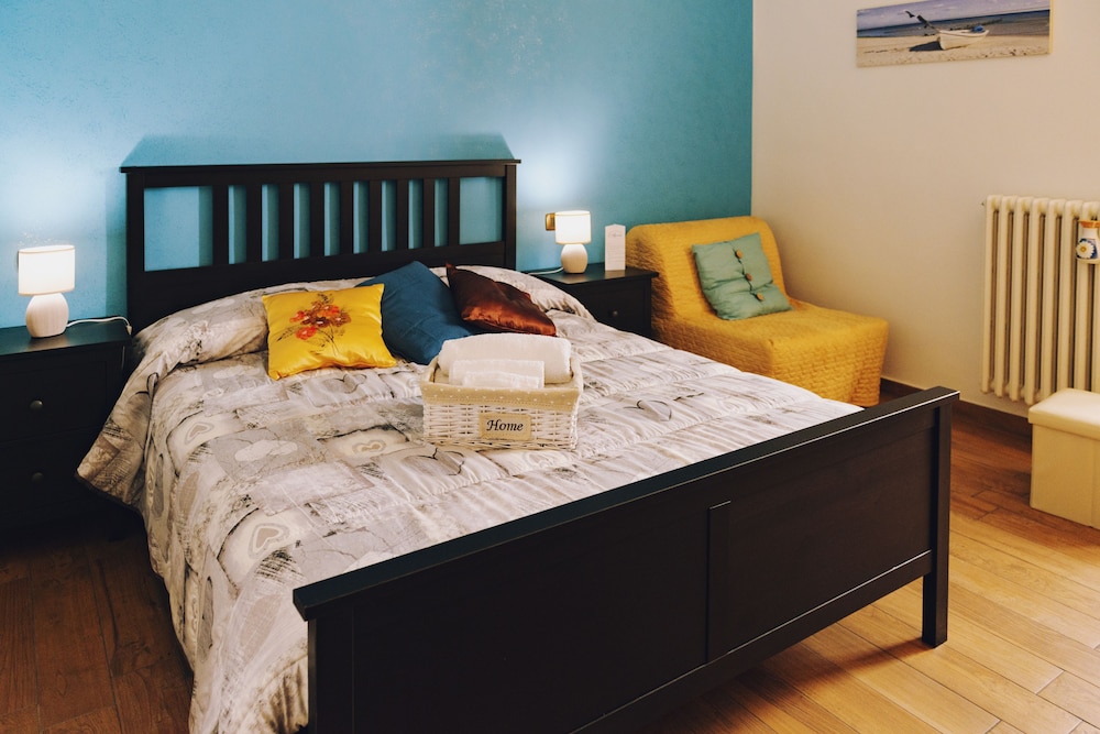 Superior Triple Room, City View (Ouranos) photo 1