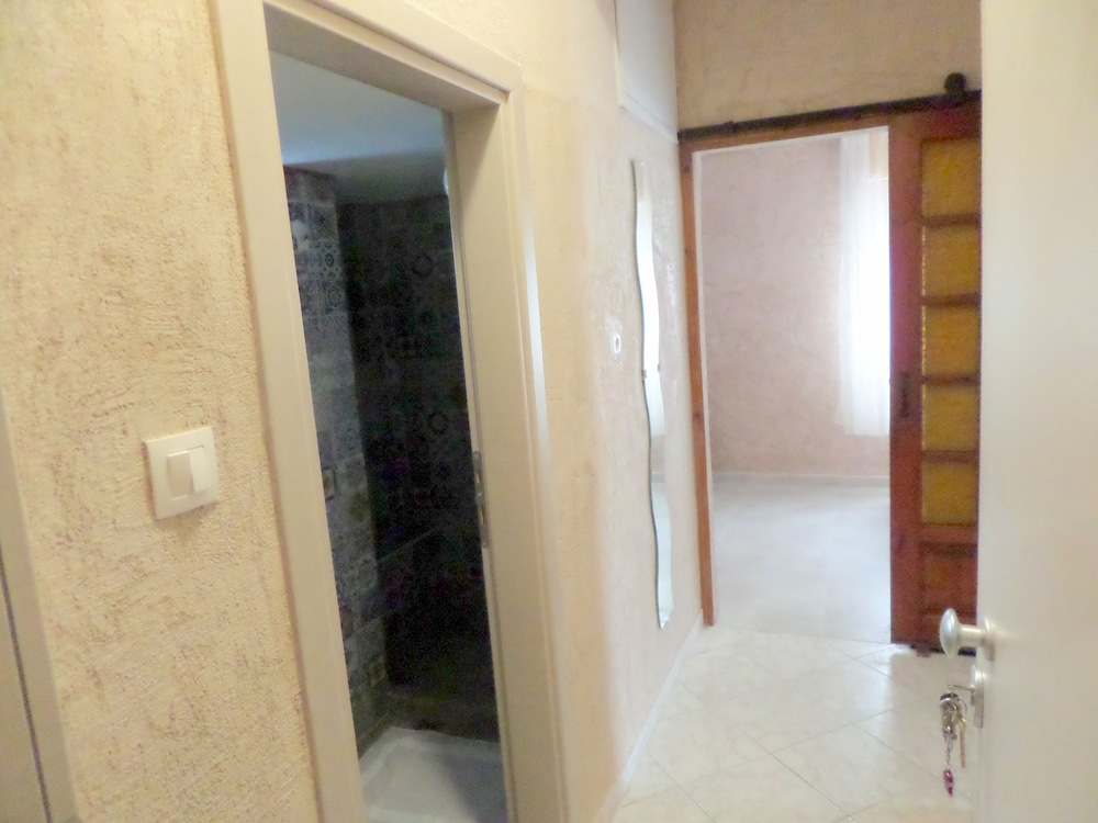 Family Apartment, 2 Bedrooms, Partial Sea View photo 2