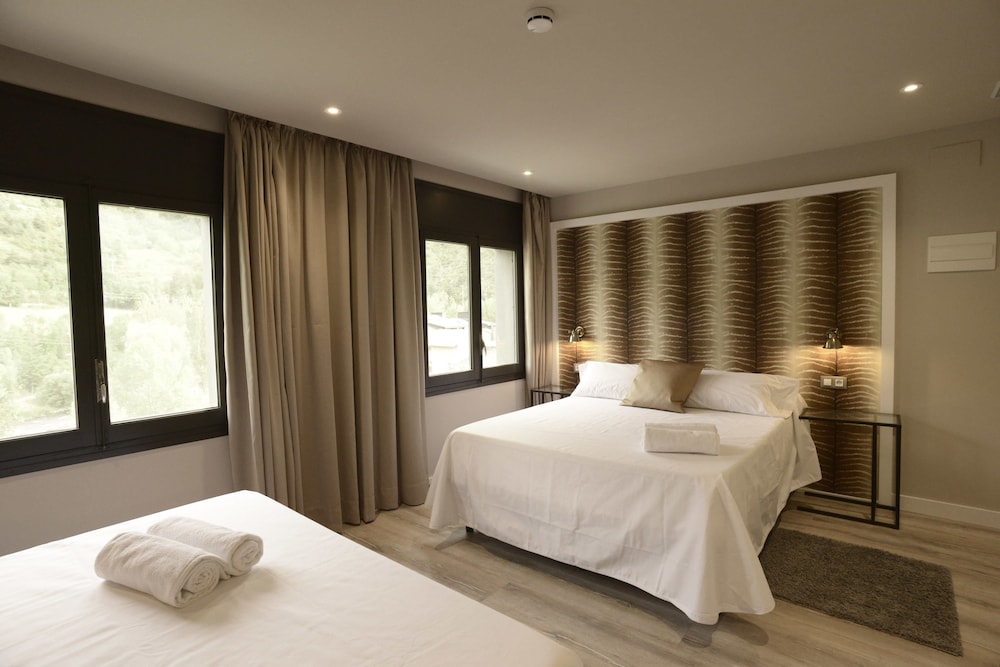 Habitación Cuádruple Familiar, 2 Camas Queen, No Fumadores