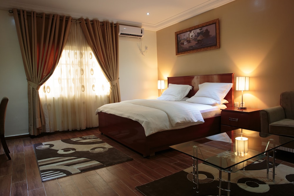 Royal Suite photo 1