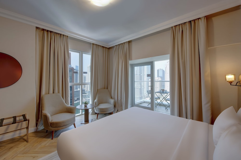 Superior Premium Two bed Room Apartment with Marina View & Balcony