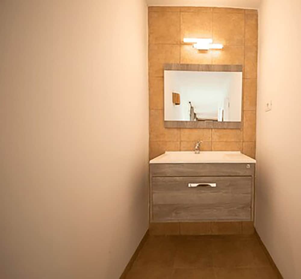 Comfort Room photo 3