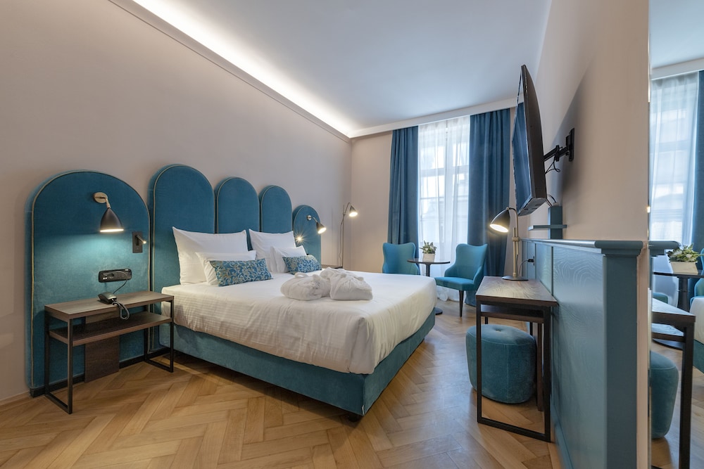 Superior Room - Photo 2