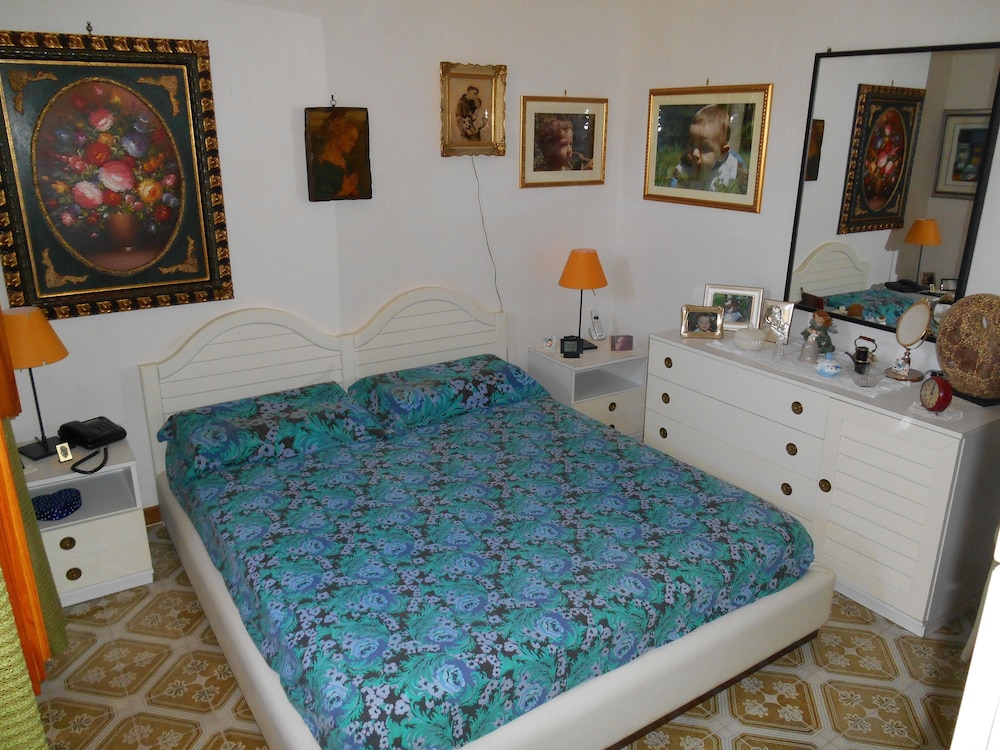 Villa, 2 Bedrooms, Garden Area