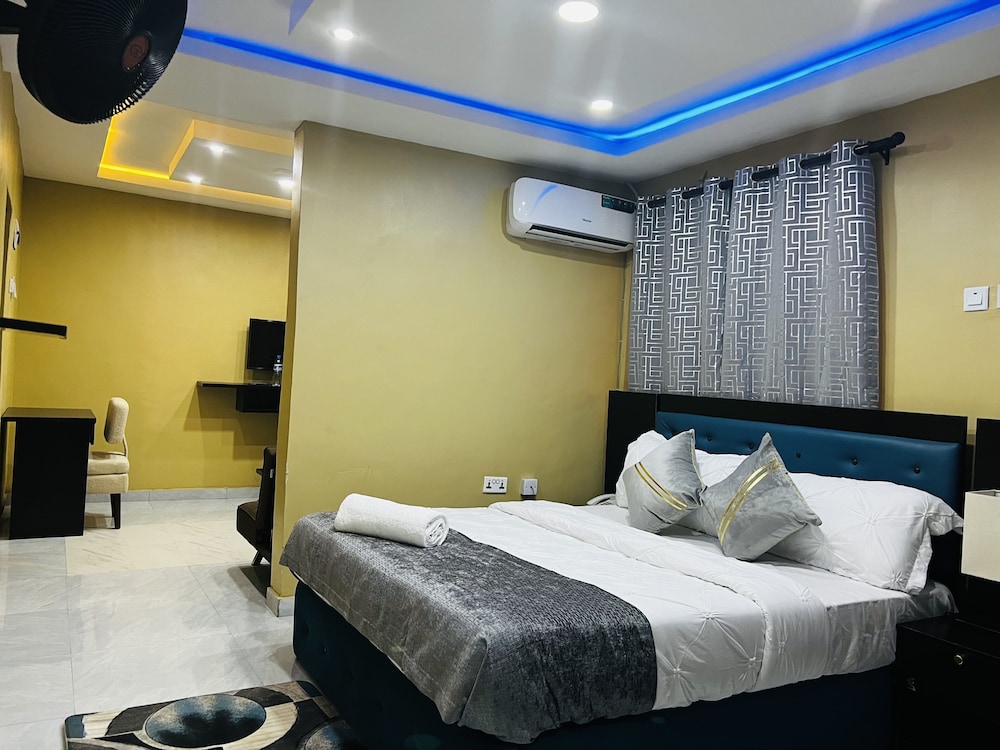 Executive Suite photo 3