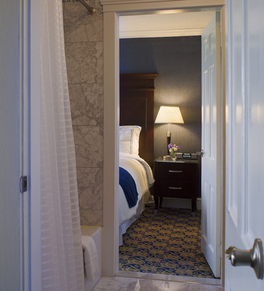 Historic Building Two Separate Bedrooms - Photo 1