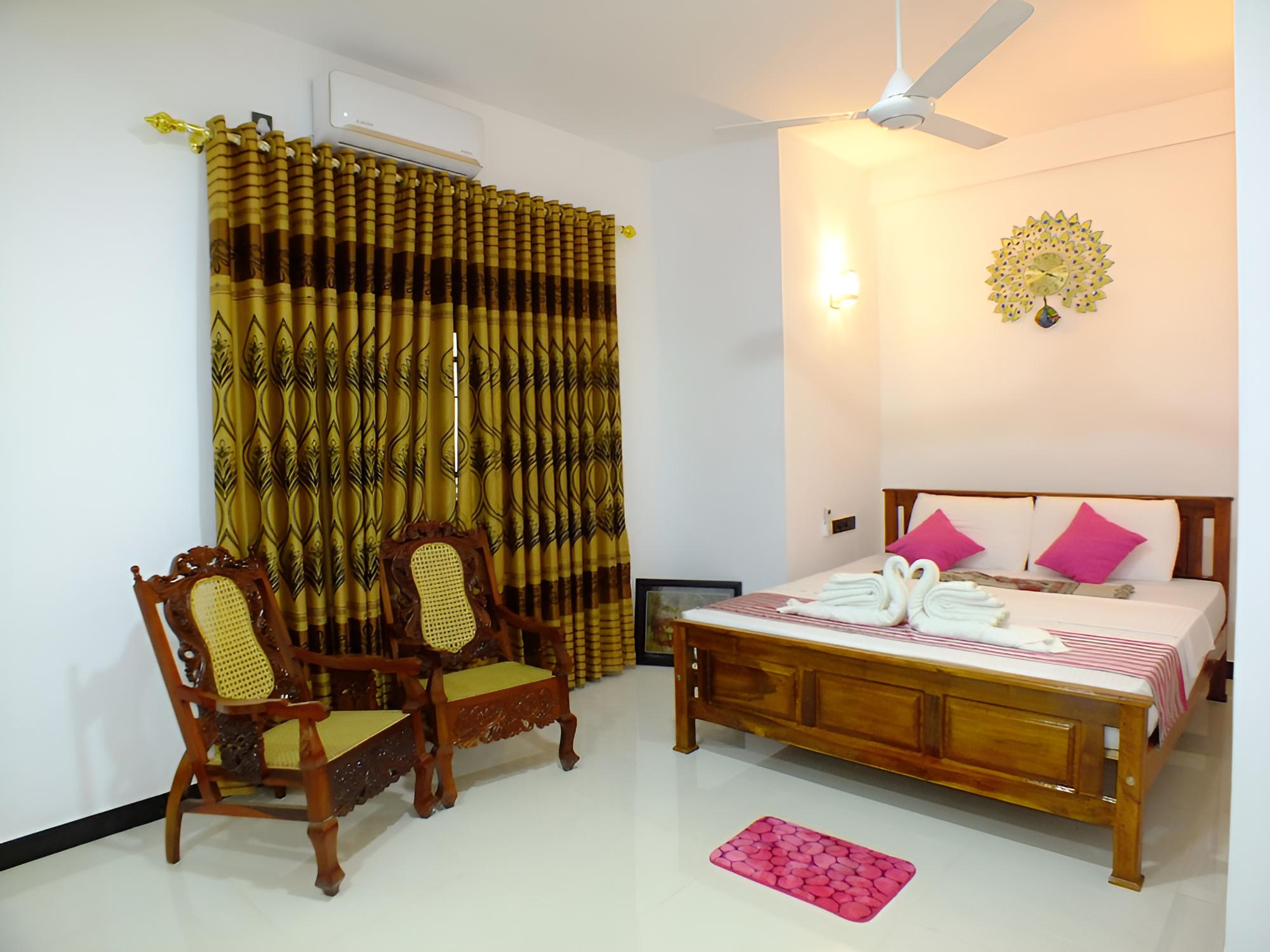 Economy Double Room photo 1
