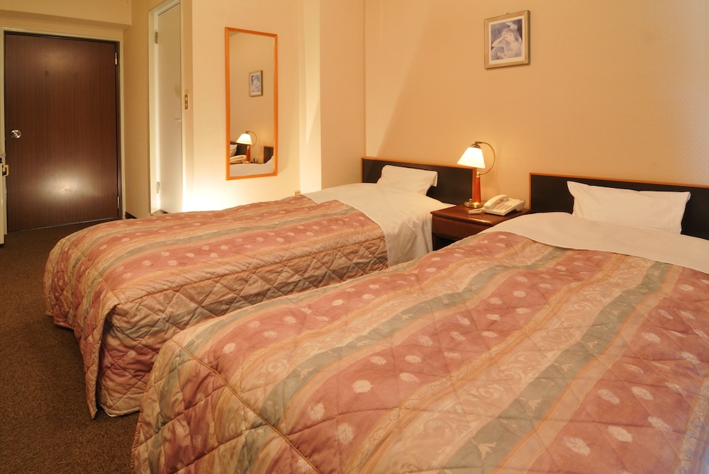 Basic Double or Twin Room, 1 Bedroom photo 2