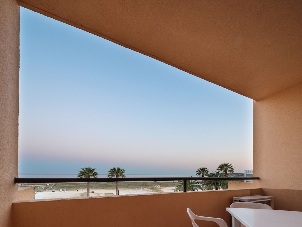Club Apartment, 1 Bedroom, Sea View - Photo 8