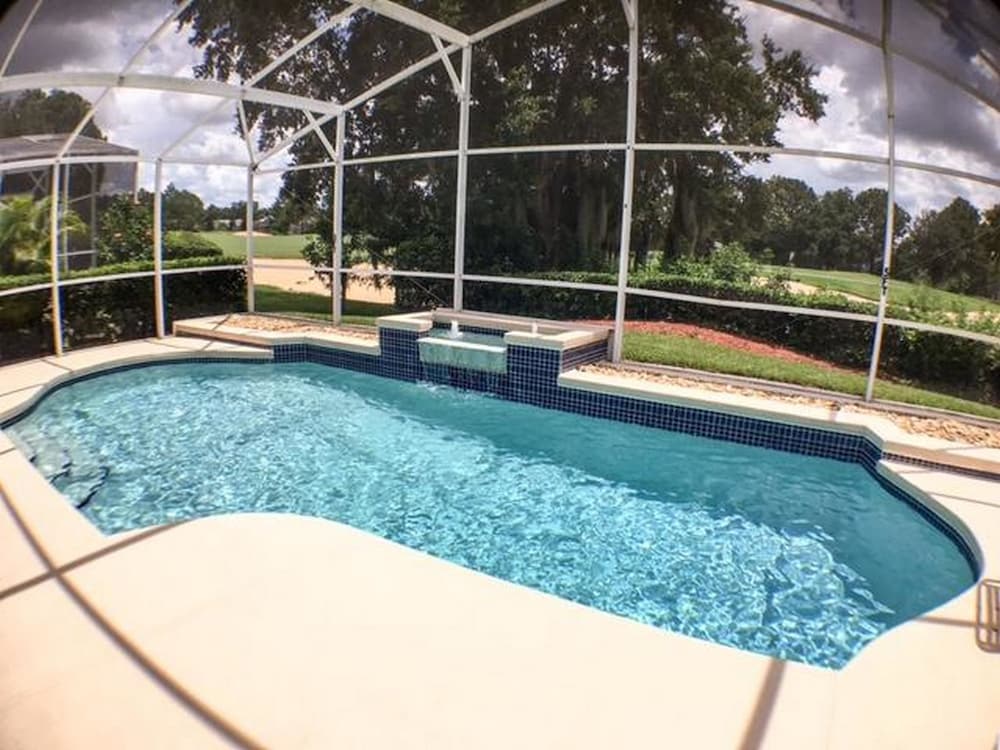 Villa photo 3