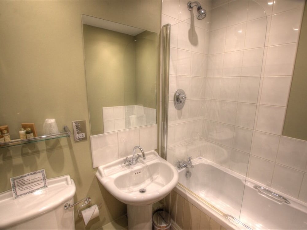 Superior Double Room, 1 King Bed, Ensuite photo 2