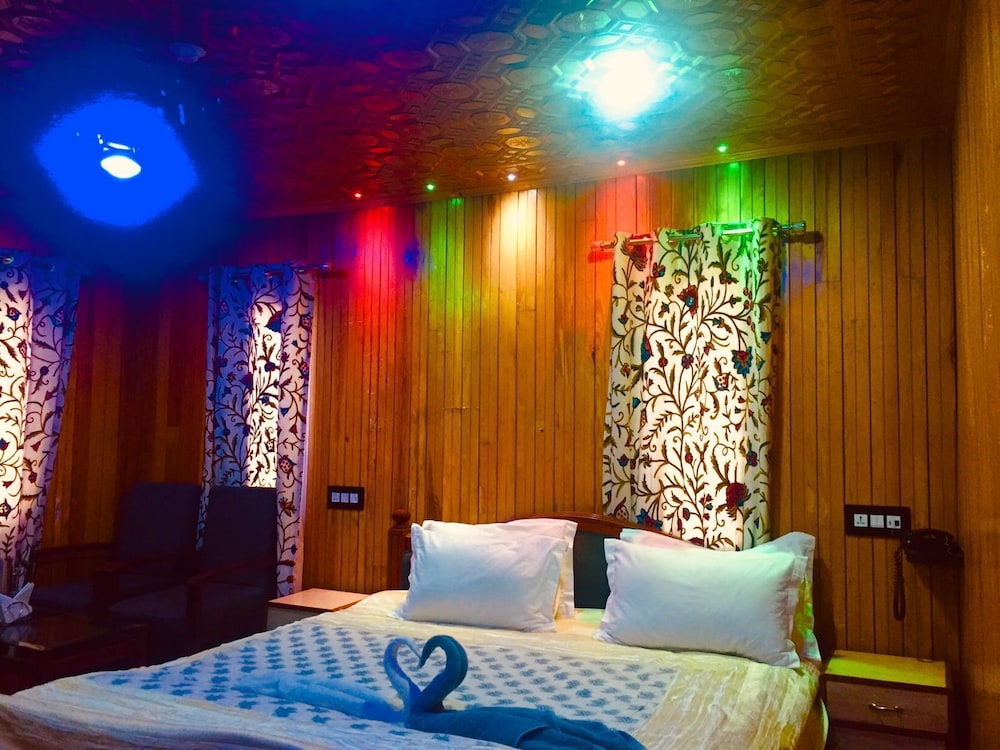 Deluxe Room with Balcony