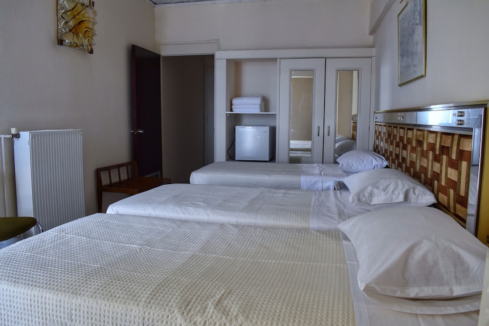 Triple Room with Seaview photo 3