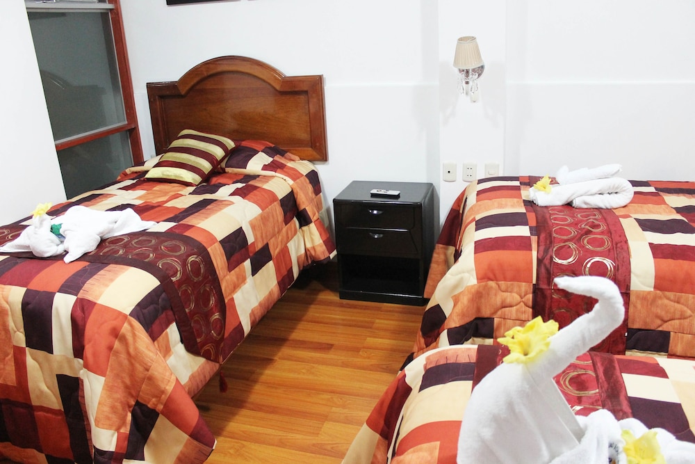 Triple Room, 3 Twin Beds, Private Bathroom photo 3