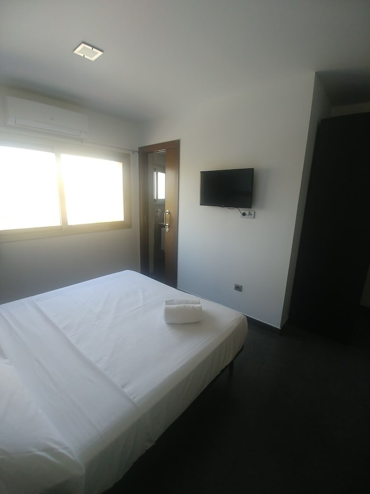 Double Room - Photo 3