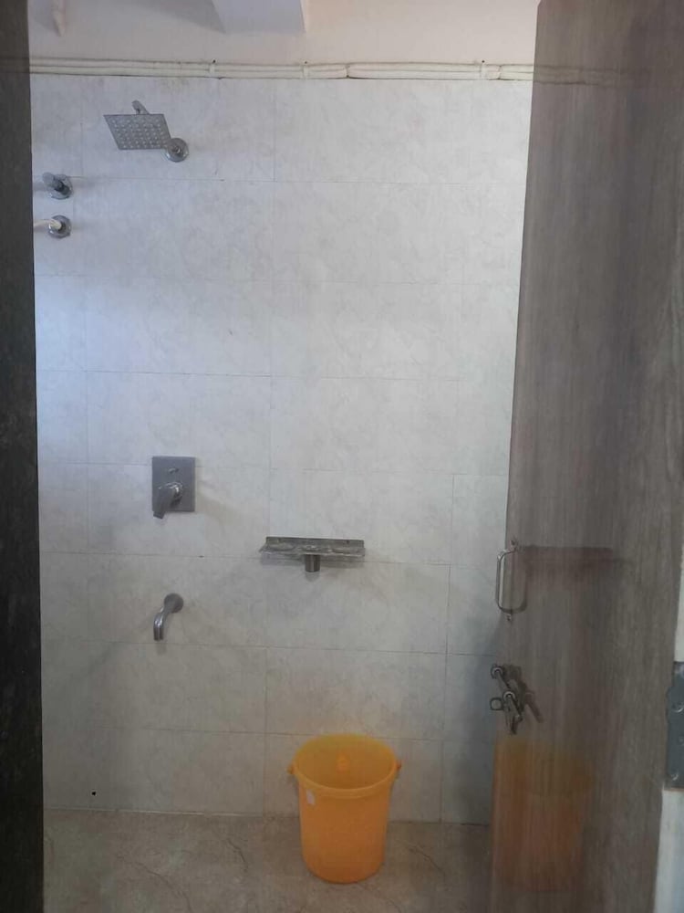 Family Double Room, 1 King Bed, Balcony, City View photo 2