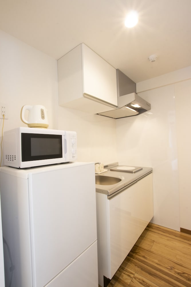 Twin Room - Photo 11