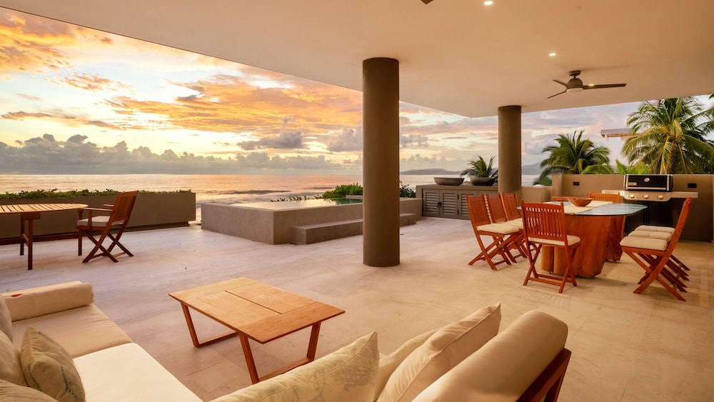 Deluxe Apartment, 3 Bedrooms, Pool Access, Ocean View