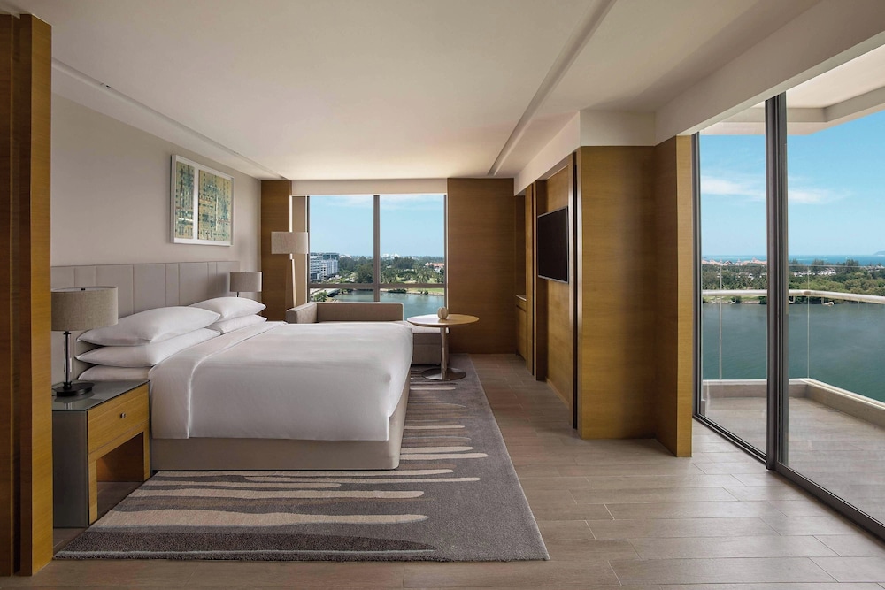 Premier Room, 1 King Bed