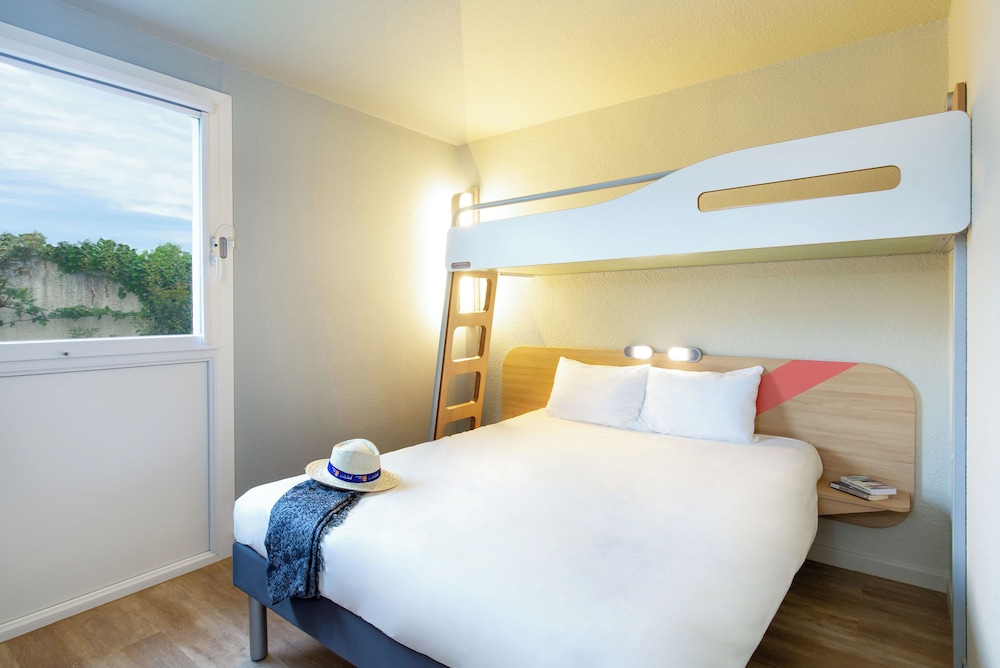 Triple Room, Multiple Beds photo 2