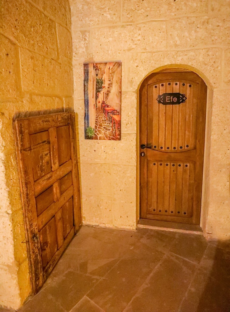Efe Stone Room - Photo 4