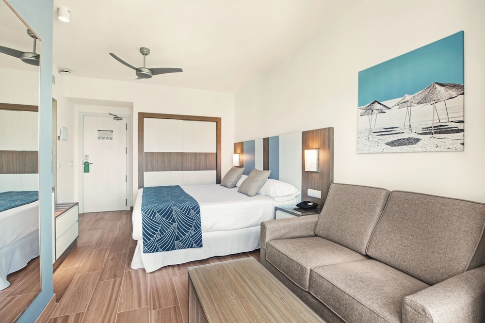 Grand Double Room, Balcony photo 3