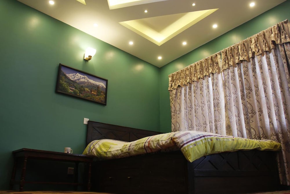 Family Double Room, 2 Bedrooms, Hill View photo 3