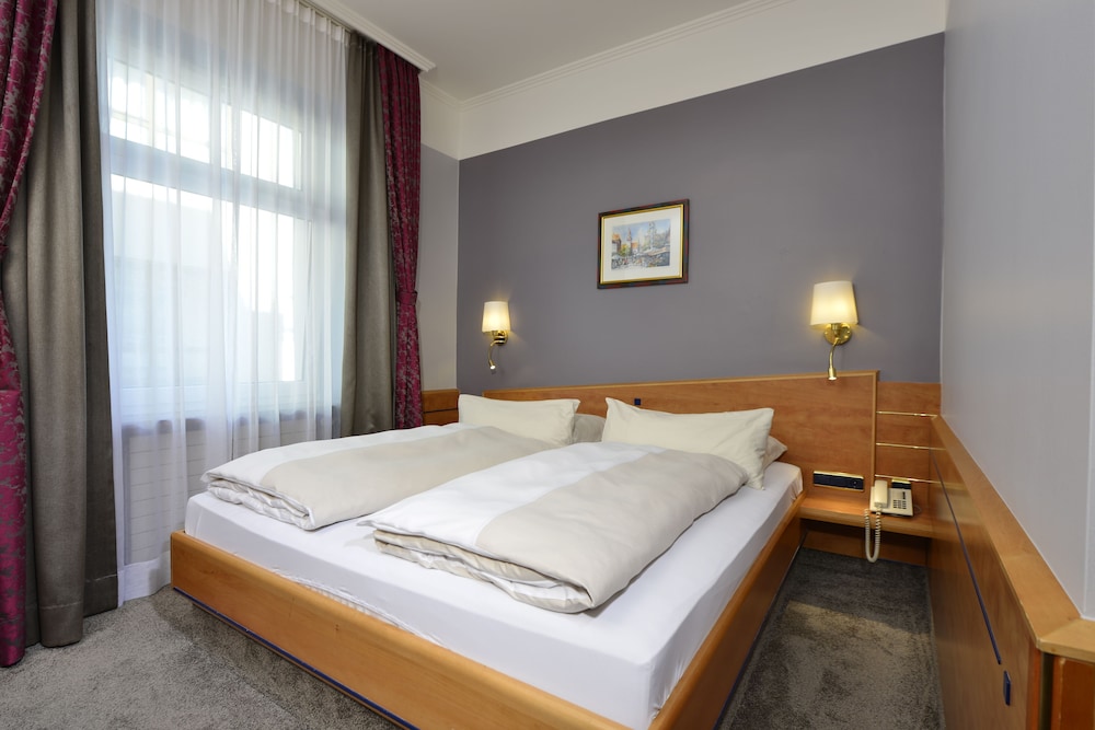 Double Room, 1 Queen Bed - Photo 1