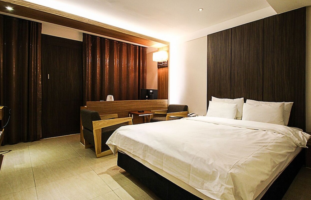 Standard Room photo 3