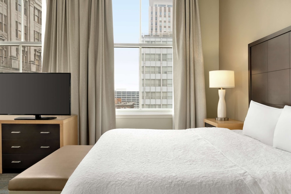King bed - Photo 1