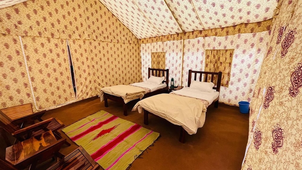 Family Tent photo 3
