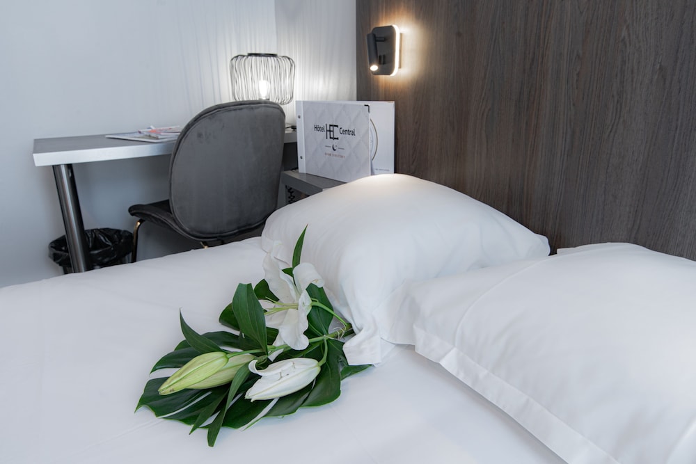Standard Double Room Single Use photo 2