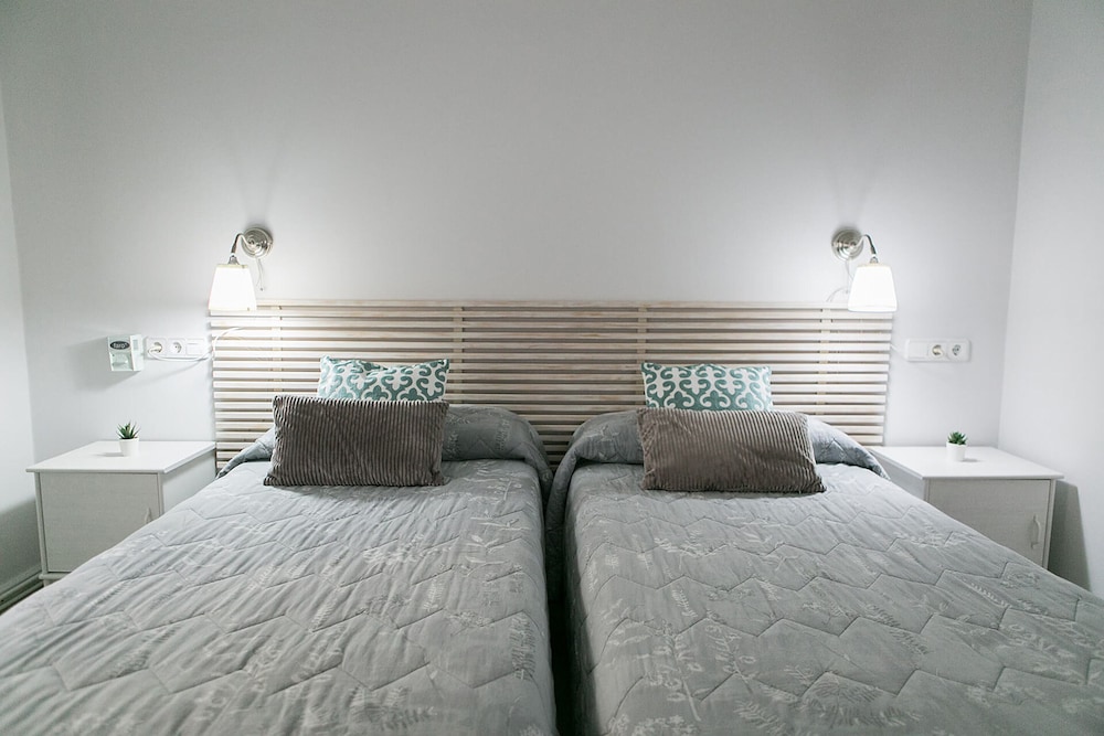 Twin Room, Shared Bathroom (Exterior) photo 3