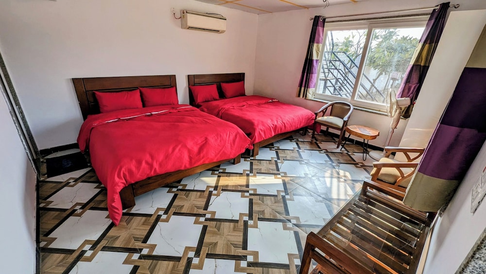 Deluxe Suite