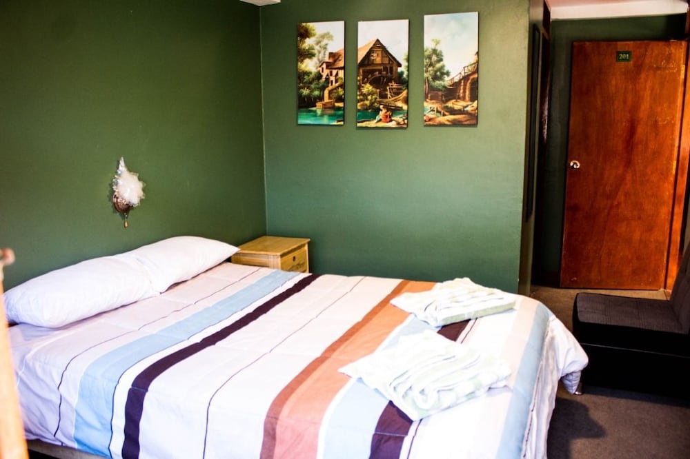 Basic Room photo 2