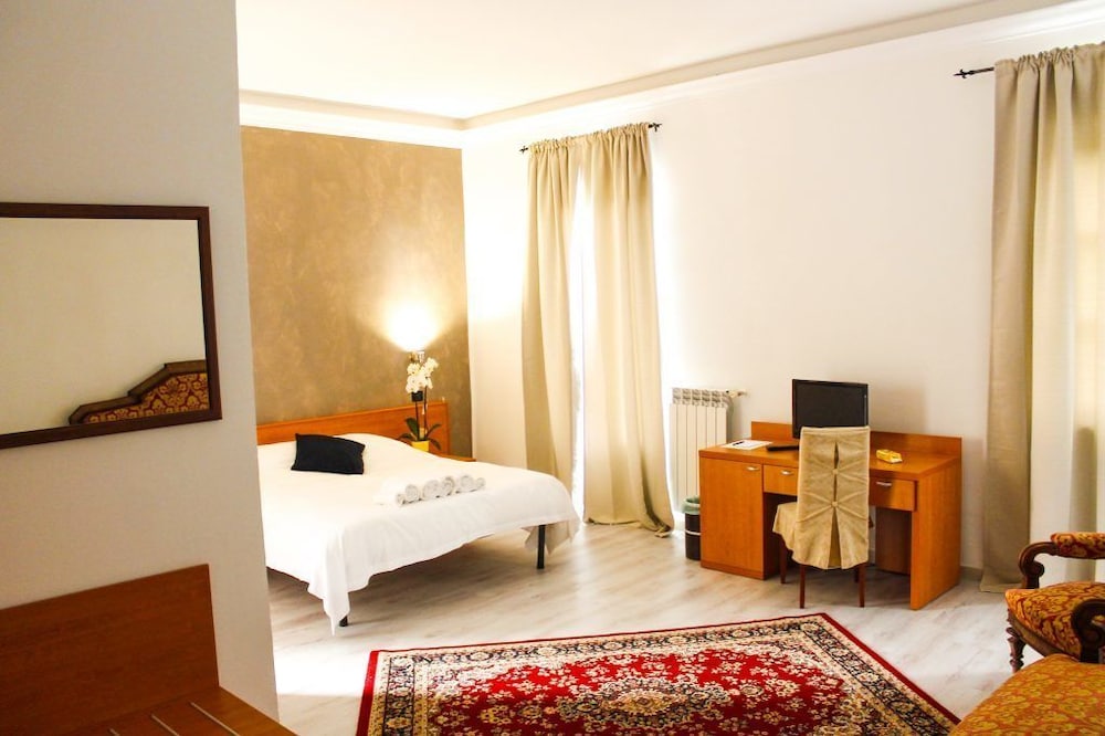 Suite photo 1