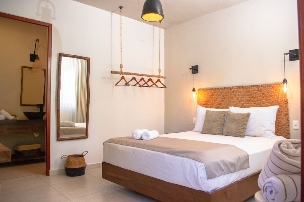 Standard Double Room - Photo 3