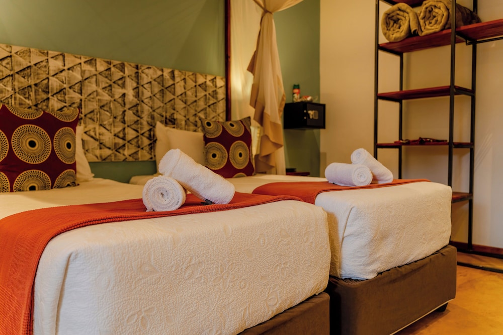 Deluxe Double or Twin Room photo 1