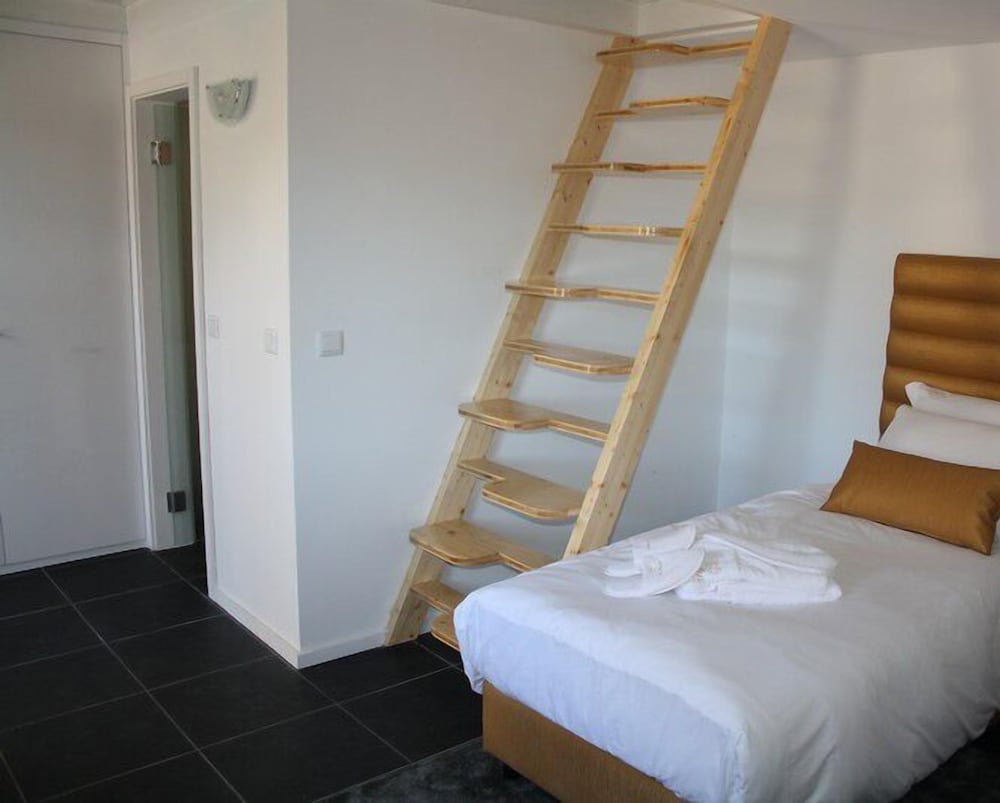 Deluxe Double Or Twin Room photo 1